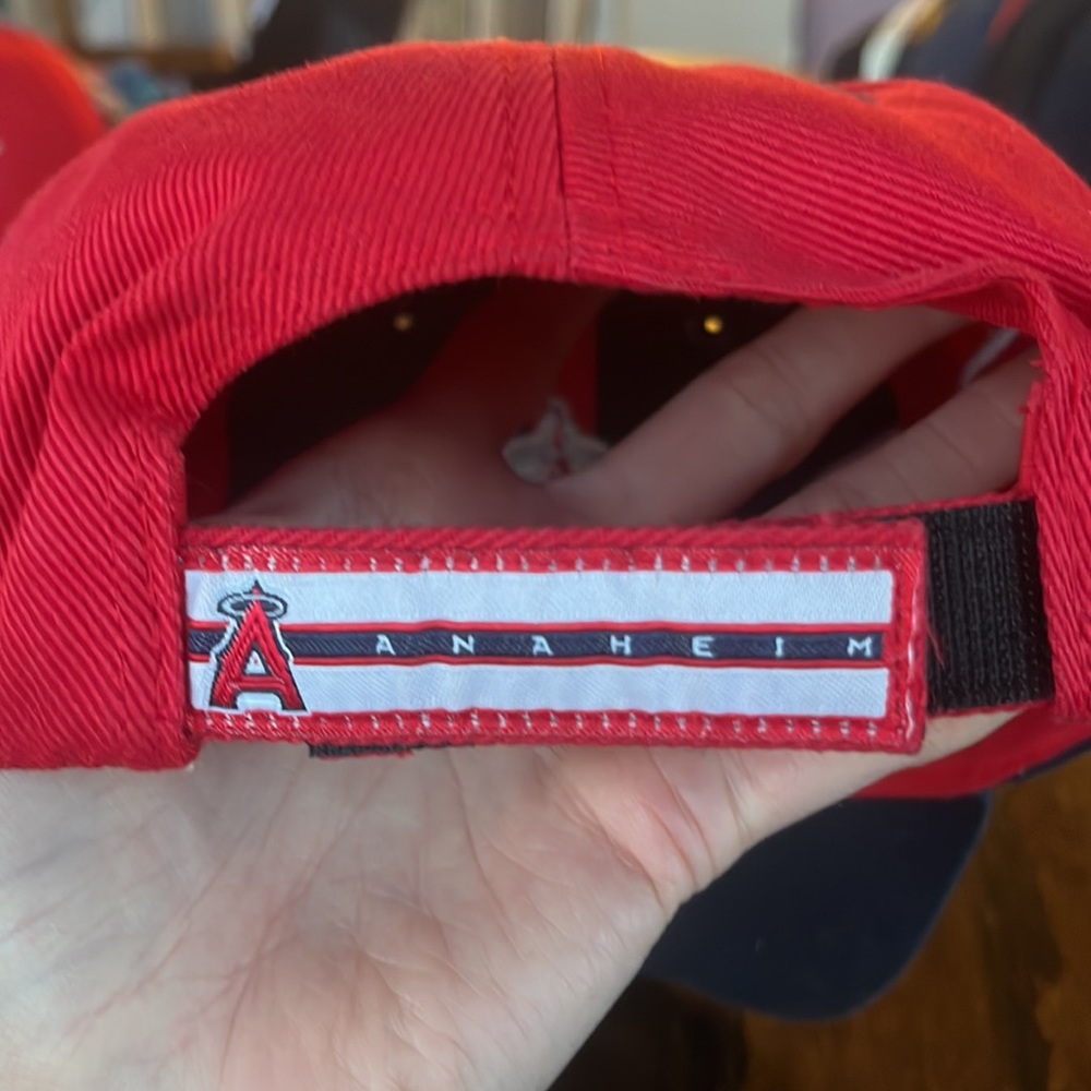 Angels hat - Picture 2 of 3